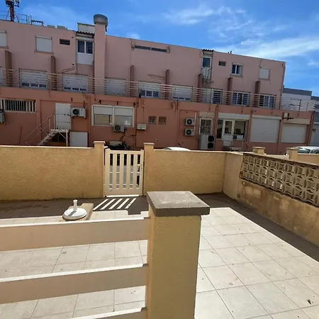 Nice Apt Close To The Beaches Of شقة