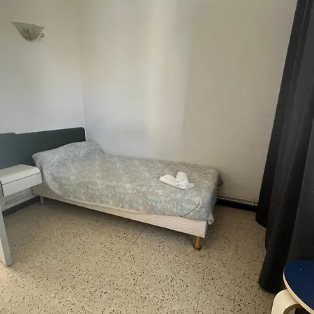 Nice Apt Close To The Beaches Of شقة *